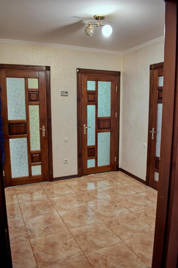 Vacation Home Lubov Kamianets-Podilskyi Exterior photo